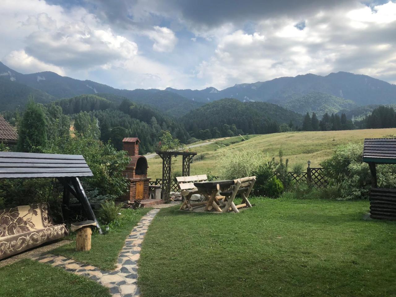 Hot Tub Chalet Retreat Villa Braşov Buitenkant foto